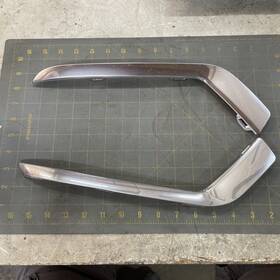 Gm 84733028 Oem Front Bumper Chrome Grillette Trim Kit Cadillac Xt5 21-26