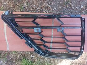 84740235 Gm 2020-2025 Chevrolet Corvette Oem Carbon Flash Front Driver Side Grille
