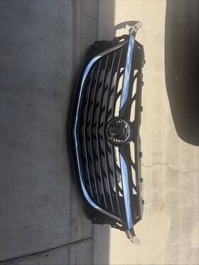 87858083 Gm Genuine Grille Assembly