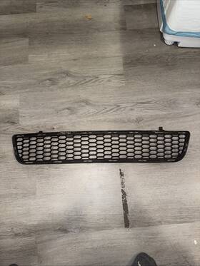 95167964 Gm 2011 - 2014 Chevrolet Cruze Front Bumper Lower Grille Oem