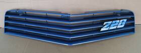 14011767 Gm General Motors Chevrolet Orig 1980 1981 Z28 Camaro Upper Radiator Grille #14011767 With Emblem - Blue
