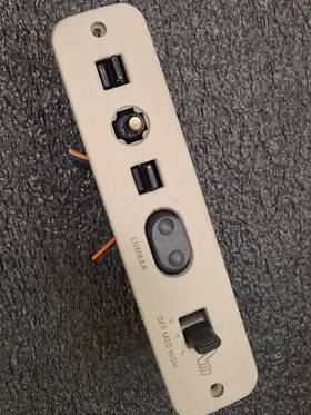 824846 Gm Gmc Chevy 95-99 Tahoe Yukon Suburban Power Seat Lumbar Heater Switches Trim Rh Passenger