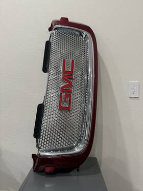 10358134 Gmc 2002-2009 Envoy Denali Front Grille Oem Used