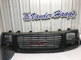 25746054 Gmc Cube Van Grille - Used P/n