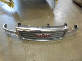 Clg090 Gmc Clg090/91 01-06 Sierra Yukon 1500 Sle1 Front Bumper Chrome Grille Cover
