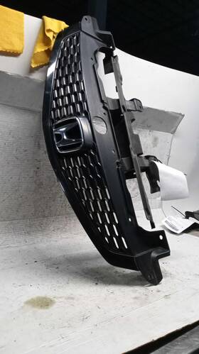 104-59486b Honda Grille Coupe Upper Si Fits 12-13 Civic 529655