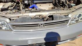 4737771 Honda 1996-1997 Accord Front Grille Assembly Oem 2.2l Gray