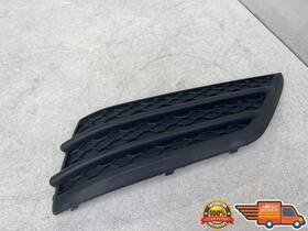 71102-tg7-a0 Honda 2016-2018 Pilot Front Right Passenger Side Lower Grille Black Grill Oem 17