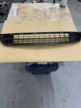 71103t7wa000 Honda 2019 - 2022 Hr-v Front Bumper Lower Grille Grill Molding Oem