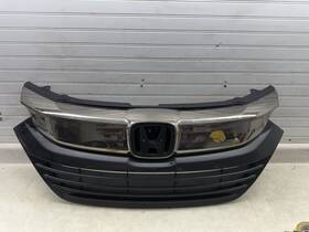 71121-t7w-a51 Honda Oem 2019-2022 Hr-v Sport Front Bumper Upper Grille With Emblem