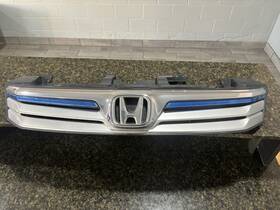 71121-tr2-a01 Honda 2012 Civic Mx Sedan Hybrid Upper Radiator Grille Assembly Chrome Gray Oem