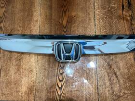 71121-tva-a01 Honda 2018 2019 2020 Accord Oem Grille Chrome Molding