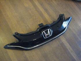 Ult4185655 Honda Fit Grill Upper Bumper Grille Chrome And Gloss Black 2015-2017 15-17 Oem