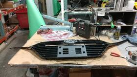 104-10001b Hyundai Oem Grille For Ioniq Assy Blk Upper W-emblem Tabs Fixed
