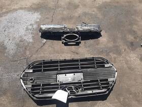 104-59638 Hyundai Grille Us Market Turbo Fits 13-17 Veloster 190204
