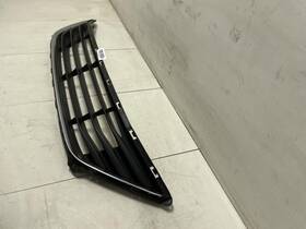 104-59964b Hyundai Elantra Se Sedan 2016 Front Bumper Lower Grille Factory