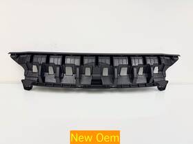 86360j9ca0 Hyundai 2022 2023 Kona Radiator Grille Upper Cover New Oem 86360j9ca0 Hyundai 2022 2023 Kona Radiator Grille Upper Cover New Oem