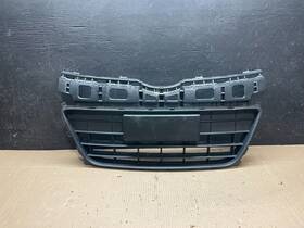 86561-2l300 Hyundai 2009-2012 Elantra Touring Wagon Front Lower Radiator Grille Oem I7614 Dg