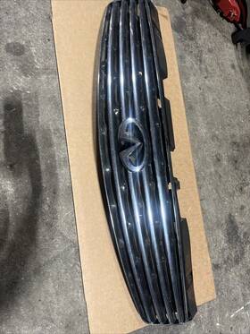 62070am800 Infiniti 2005-2006 G35 Coupe Front Upper Grill With Emblem