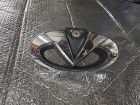 62078-1ba1a Infiniti 62078-1ba1a/1bf1a/1bf1b 2011-2017 Qx56 And Qx80 Front Grill Emblem With Assist Camera Oem