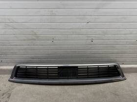 62256-5za0b Infiniti 2014-2017 Qx80 Front Bumper Lower Bottom Grille Chrome Oem