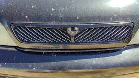 623107j100 Infiniti 1999 2000 2001 2002 G20 Front Grille Oem Kh3 Black