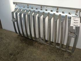 104.ihhc19 International 2019 7400 Chrome Grille With Strobe Lights 11835288