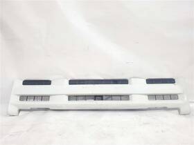 104.is8p15 Isuzu - Medium Duty Truck Grille Oem Npr 2015