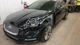 Jaguar 104-59797br Oem Grille For Xj Assy Blk-text Chrm Pitted Right