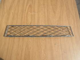 2r83501t1ac Jaguar 2003 2004 S Type R Front Bumper Lower Grille Insert