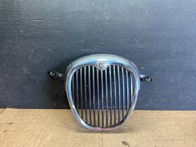 2r83-8a133-aa Jaguar X-type 2003 To 2004 S-type Front Upper Grill Grille Oem O6351 Dg