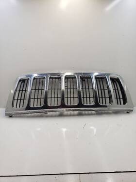 0xc051b8ac Jeep Grille Surround Chrome Bars Fits 04 Grand Cherokee 750160