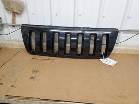 104-01656c Jeep Grille Painted Fits 01-03 Grand Cherokee 290909