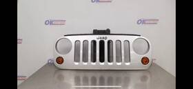 104-jeep Jeep 07-18 Wrangler Jk Bright Silver Oem Grille Assembly Turn Signals Grill Oe