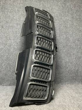 68258419aa Jeep 2017-2022 Grand Cherokee Front Upper Grille With Inserts 6825419aa Oem