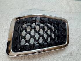 68323779ab-1 Jeep 2019-22 Cherokee Front Grill Insert #1 Oem