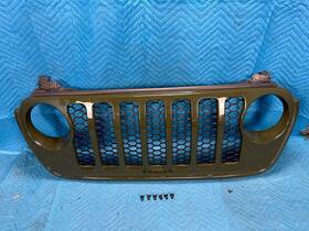 68457083aa Jeep Gladiator Sport Radiator Grille Green Pgg 28k 2020 2021 2022 2023 Oem 68457083aa Jeep Gladiator Sport Radiator Grille Green Pgg 28k 2020 2021 2022 2023 Oem