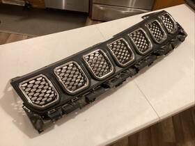 6wq67trmaa Jeep 2022-24 Compass Upper Grille Grill Molding Oem