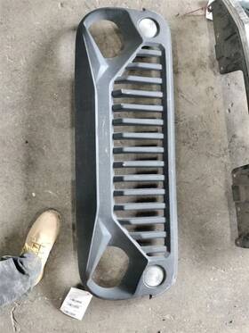104.ch9215 Jeep/plymouth Truck Wrangler 2015 Grille 3405012