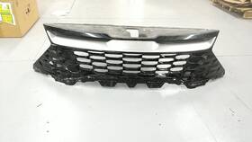 Kia 104-13004d Oem Grille For Sportage Assy Upper Blk Pitted Rock Chips