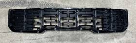 R5pb0 Kia 86354 2024-2025 Sorento Front Grille Grill With Camera Hole Oem