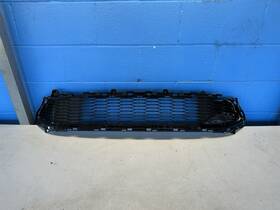 86561-j5000 Kia 2018 2019 2020 2021 Stinger Front Bumper Lower Grille Oem