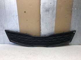 863511w000 Kia Oem 2012-2015 Rio Sedan Front Bumper Grille-upper Grille