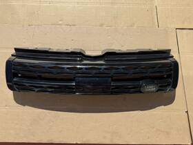 Ej32-8200 Land Rover Range Evoque 13-15 Black Front End Grill Grille Radar Trim Panel Assembly Factory Oem