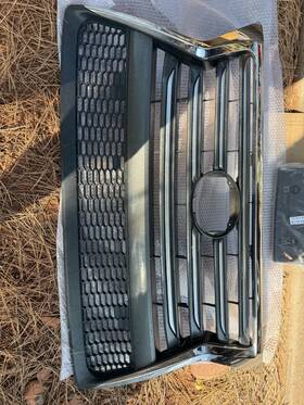 53101oe140 Lexus 2014-2019 Factory Original Oem Gx460 Front Main Grill Used