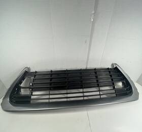 53102-06150 Lexus Used 2016 2017 2018 Es350 Es300h Lower Radiator Grille Oem
