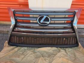 53111-60850 Lexus 2014- 2020 Gx460 Oem Full Grill With Emblem Used - Excellent Condition