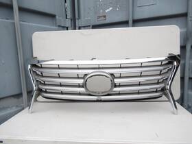 53112-60130 Lexus 53112-60130/40 2013-2015 Lx570 Front Center Radiator Grille Oem