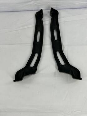5311760020 Lexus 1998-2002 Lx470 Grille Bracket Set Oem