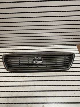 Lexus 615343378404 Front Grille Fits 2004-2006 Ls430 Oem